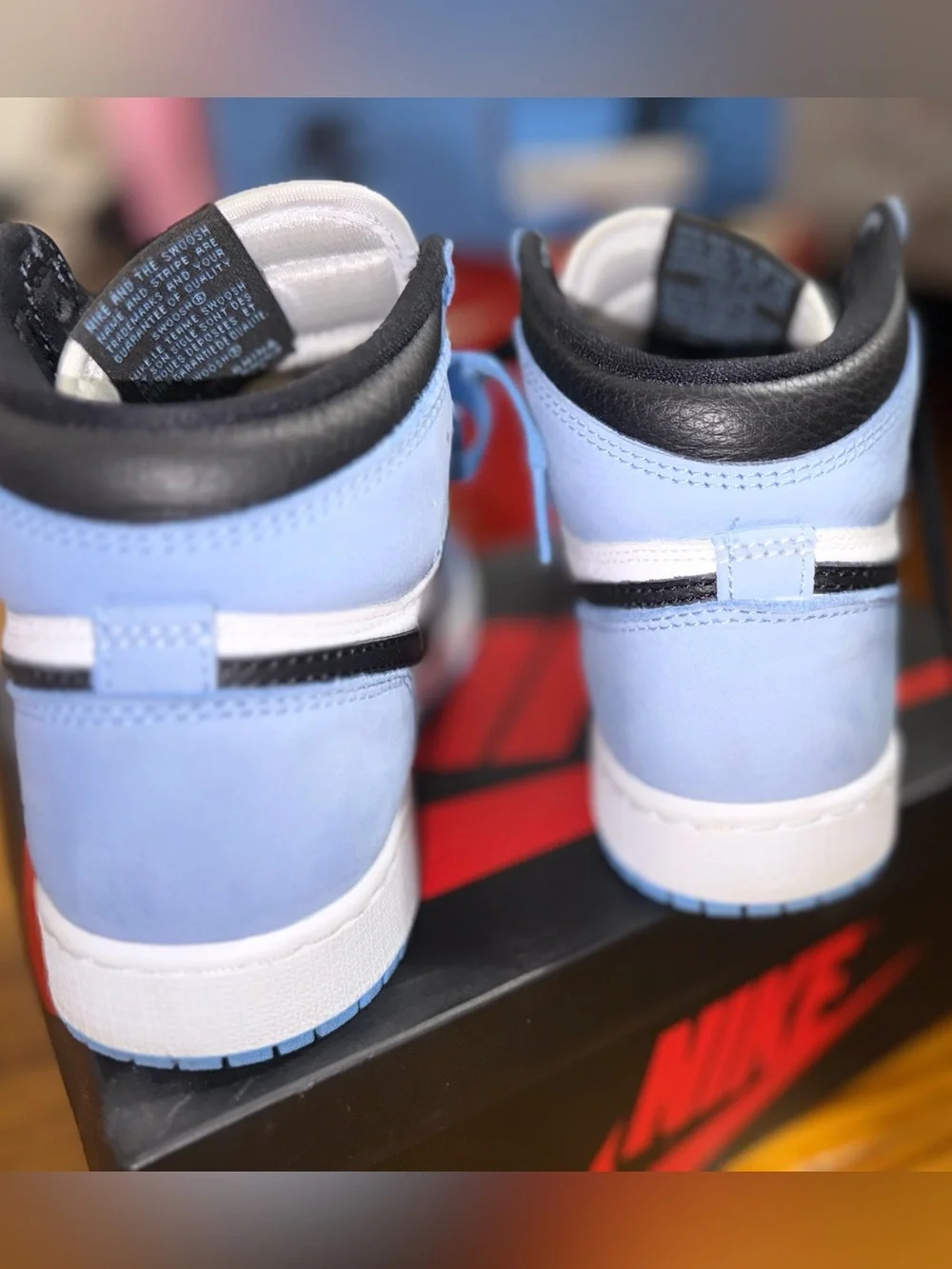 Air Jordan 1 Retro High OG UNC (GS) 4.5Y